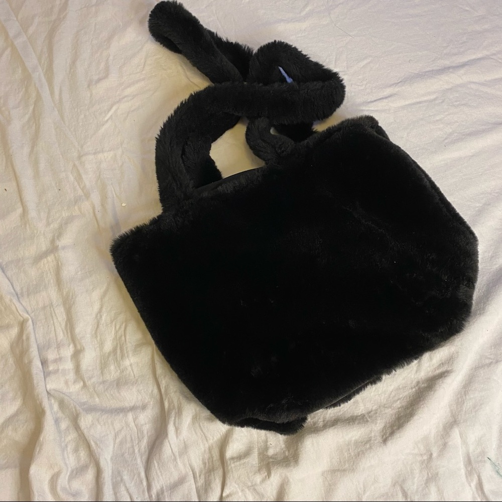 Brandy Melville furry bag